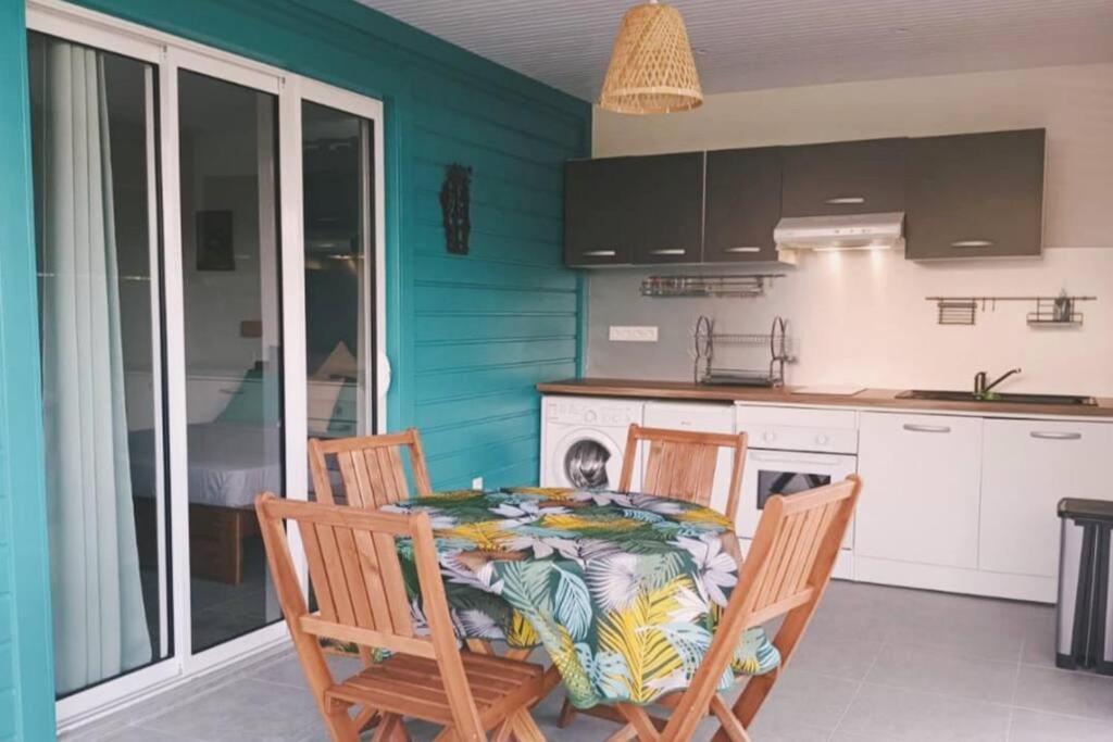 Tukusi Bungalow Le Moule Exteriör bild